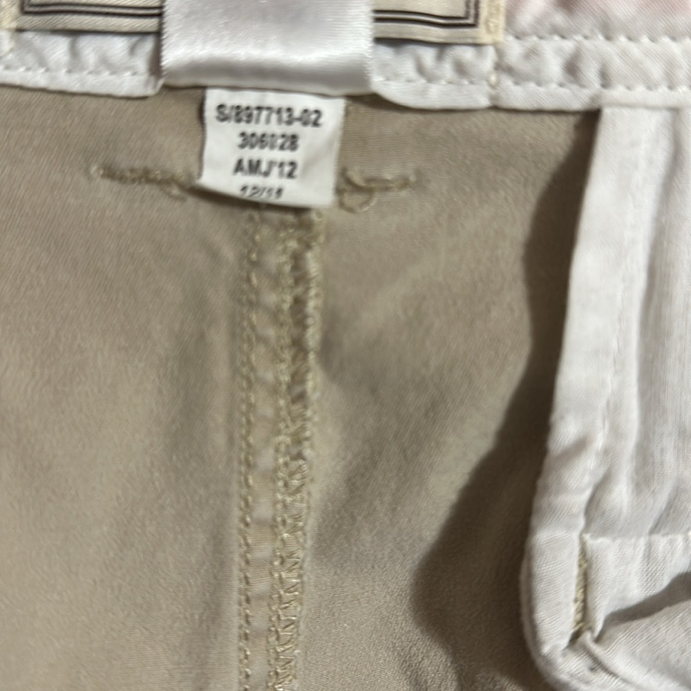 Old Navy Perfect 5 Shorts Flat Front Khakis - Picture 5 of 5